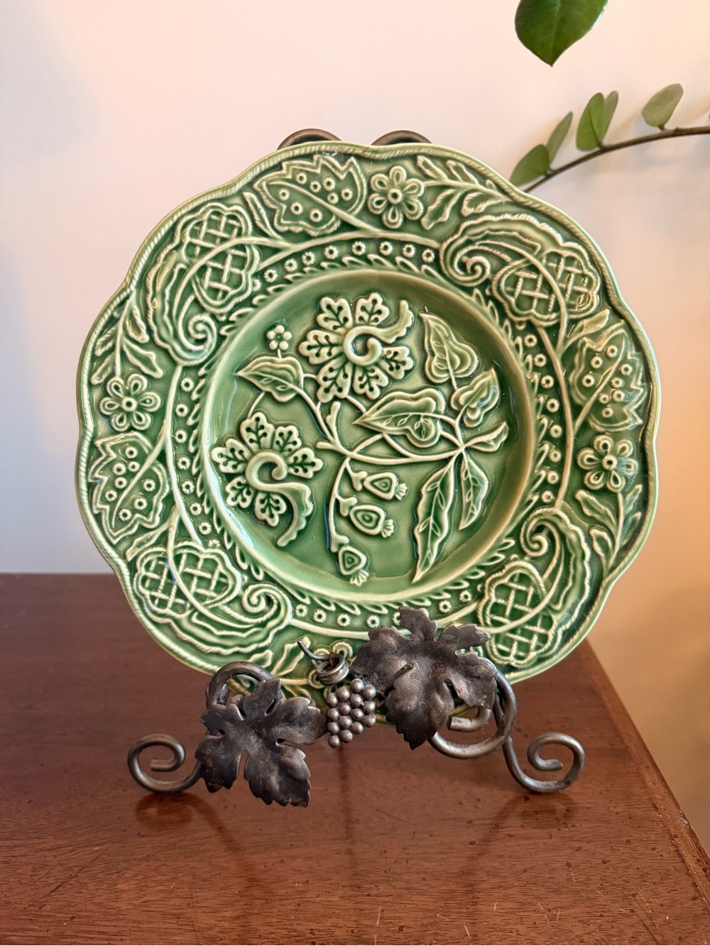 Green Embossed Floral Ceramic Plate